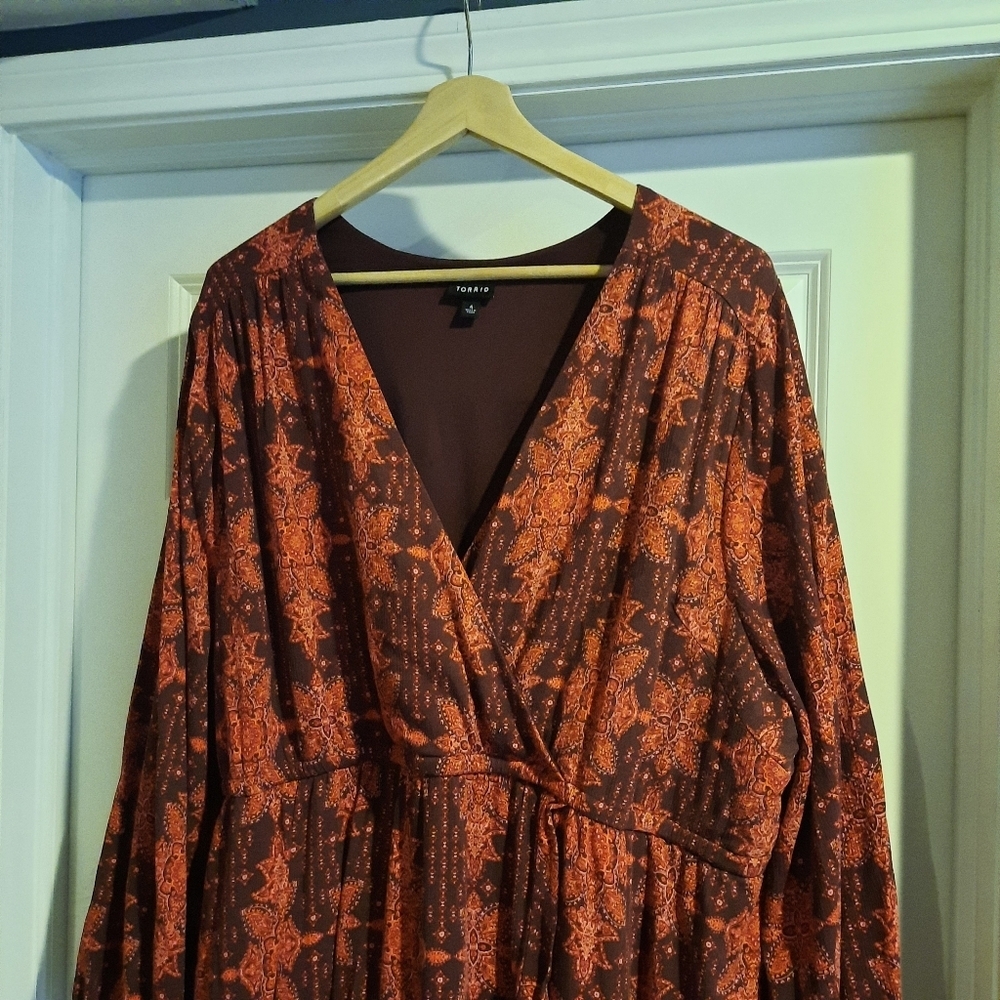 Torrid Midi Washable Crinkle Gauze Dress Size 4‎ 4X Surplice Neck Boho Medallion - Picture 3 of 16